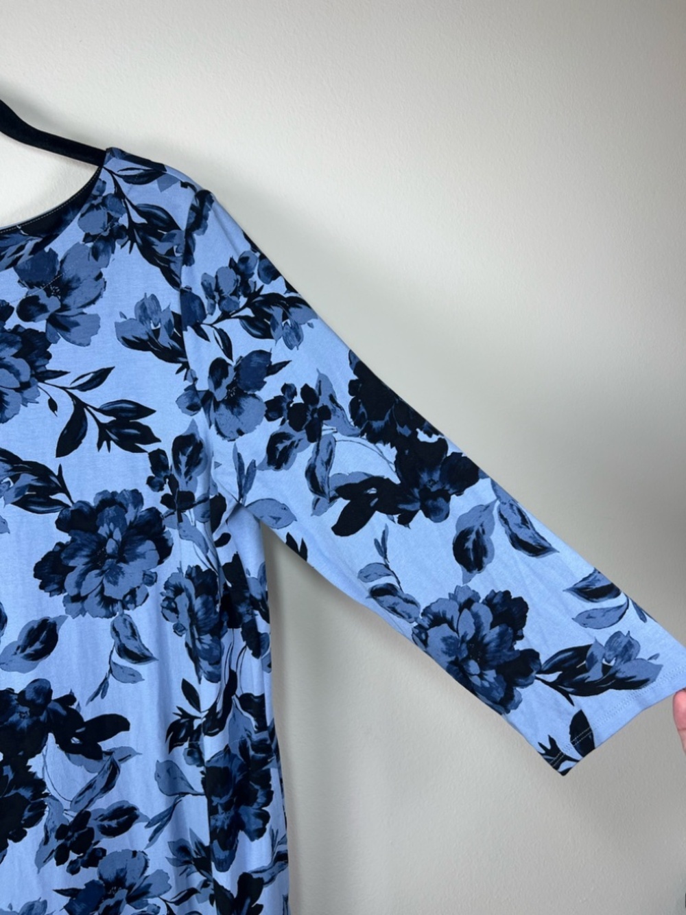 J. Jill Wearever Floral Shift Dress Blue Pockets Jersey Knit Cottagecore Medium - Picture 5 of 16